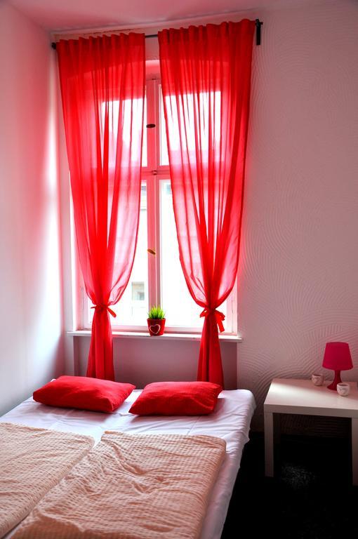 Hostel Awangarda Poznań Rum bild
