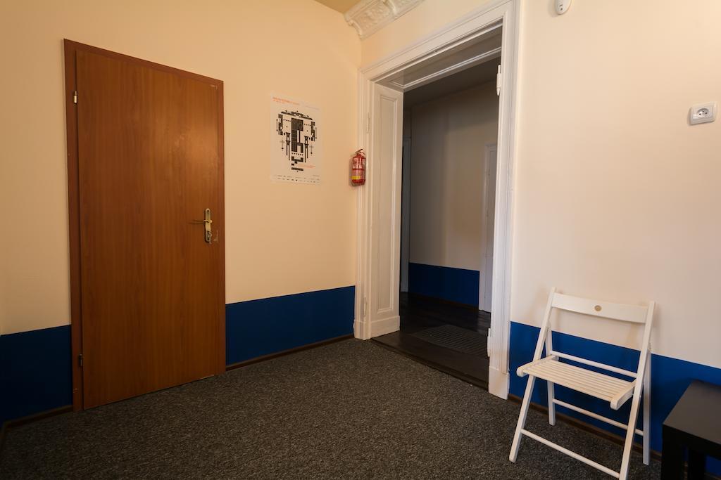 Hostel Awangarda Poznań Exteriör bild