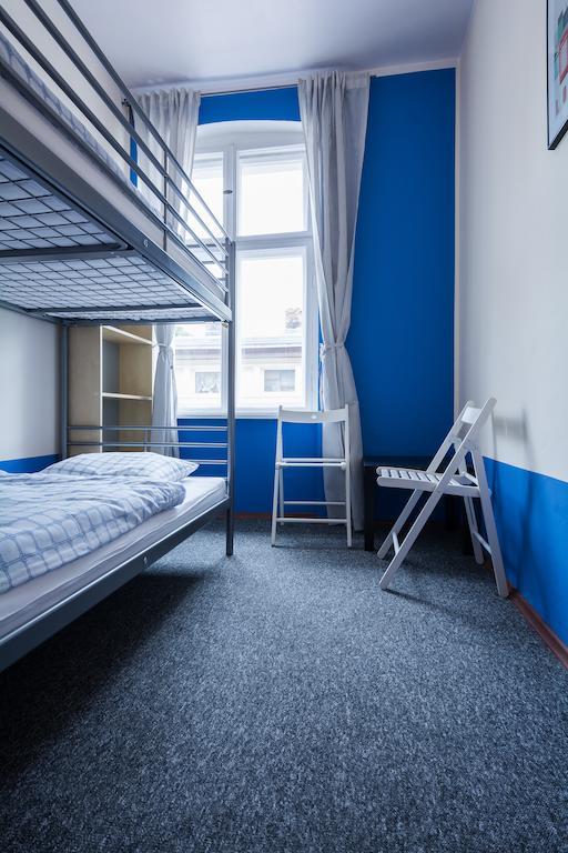 Hostel Awangarda Poznań Exteriör bild